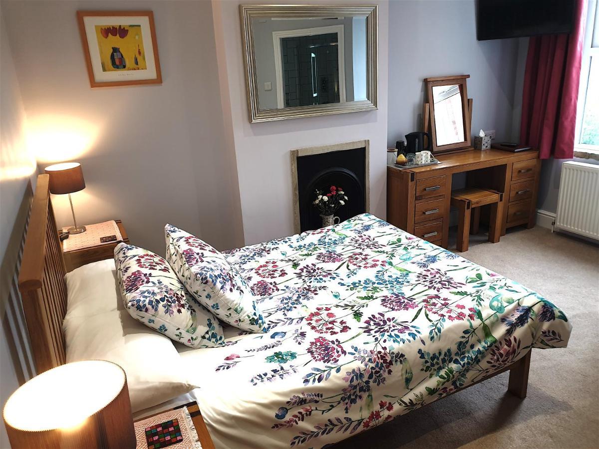 Lyndene Bed & Breakfast Penistone Exterior foto