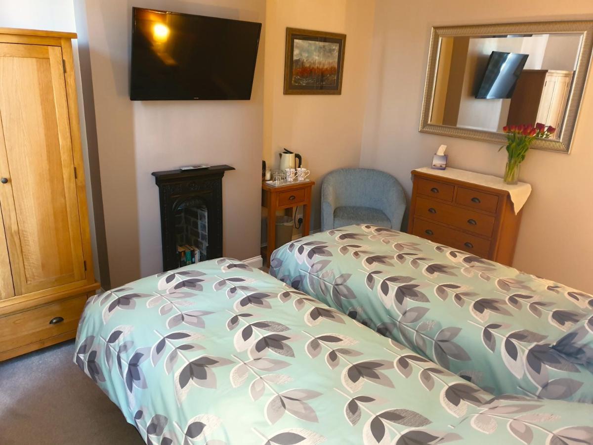 Lyndene Bed & Breakfast Penistone Exterior foto